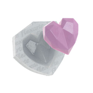 675 Coração Facetado Pequeno