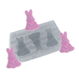 734 Trio de Coelhos Peq. com Cenoura